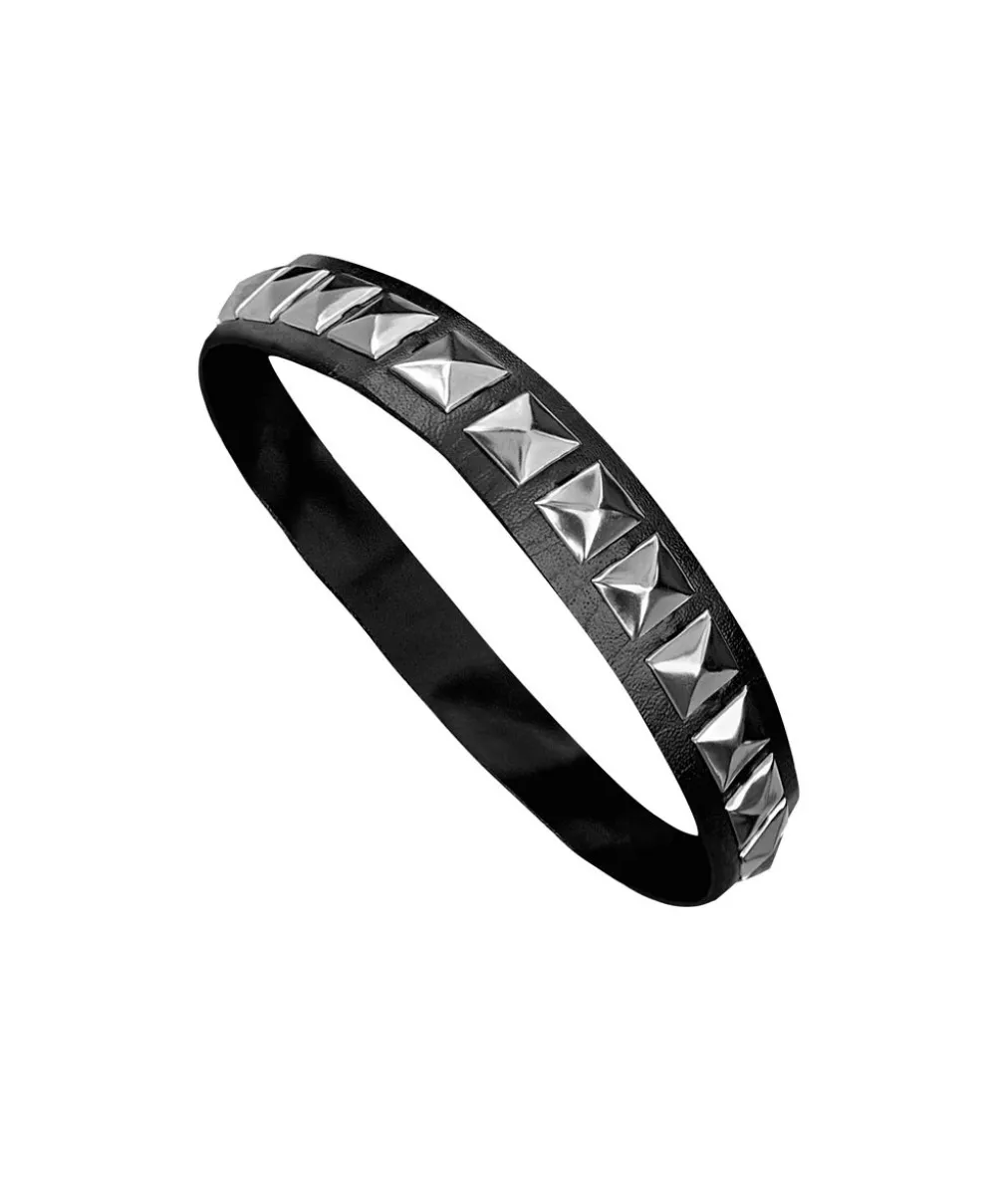 Choker med nitter