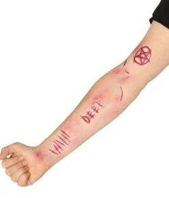 Demon scar tatoveringer